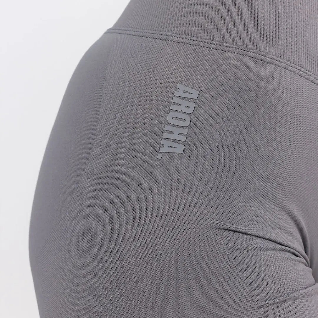 Sierra V Back Shorts - Smoke Grey