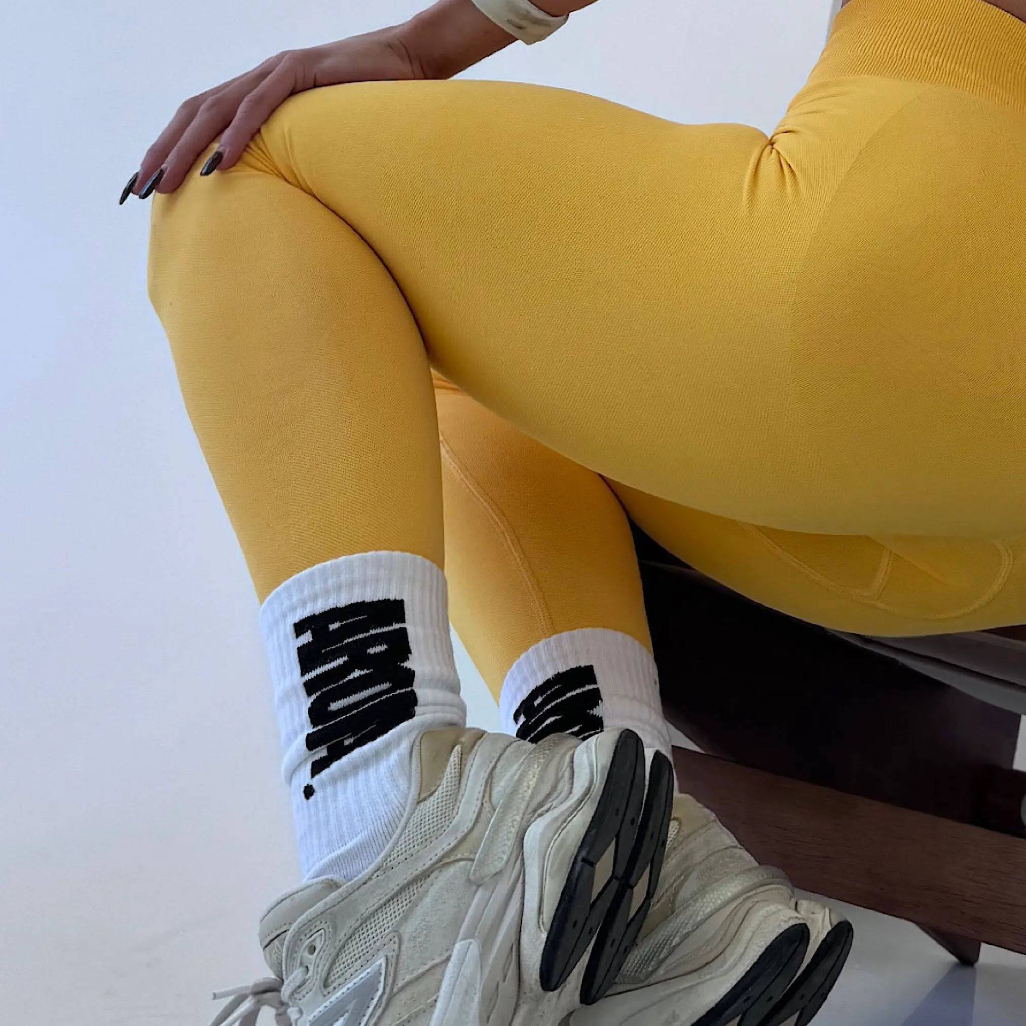 Kaia Deluxe BBL Leggings - Honey Bee - AROHA.