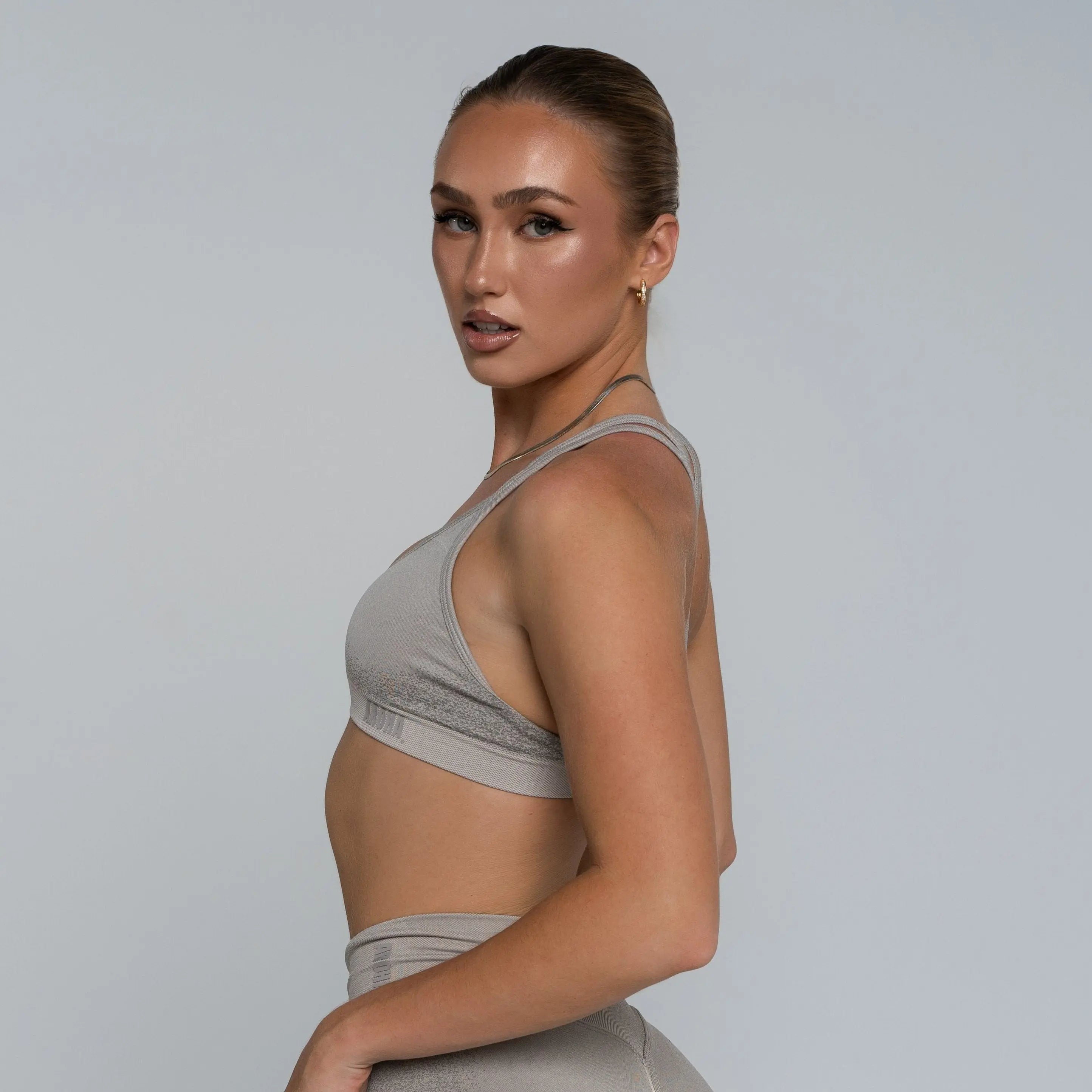 Comfort Crop - Chalk Grey - AROHA.