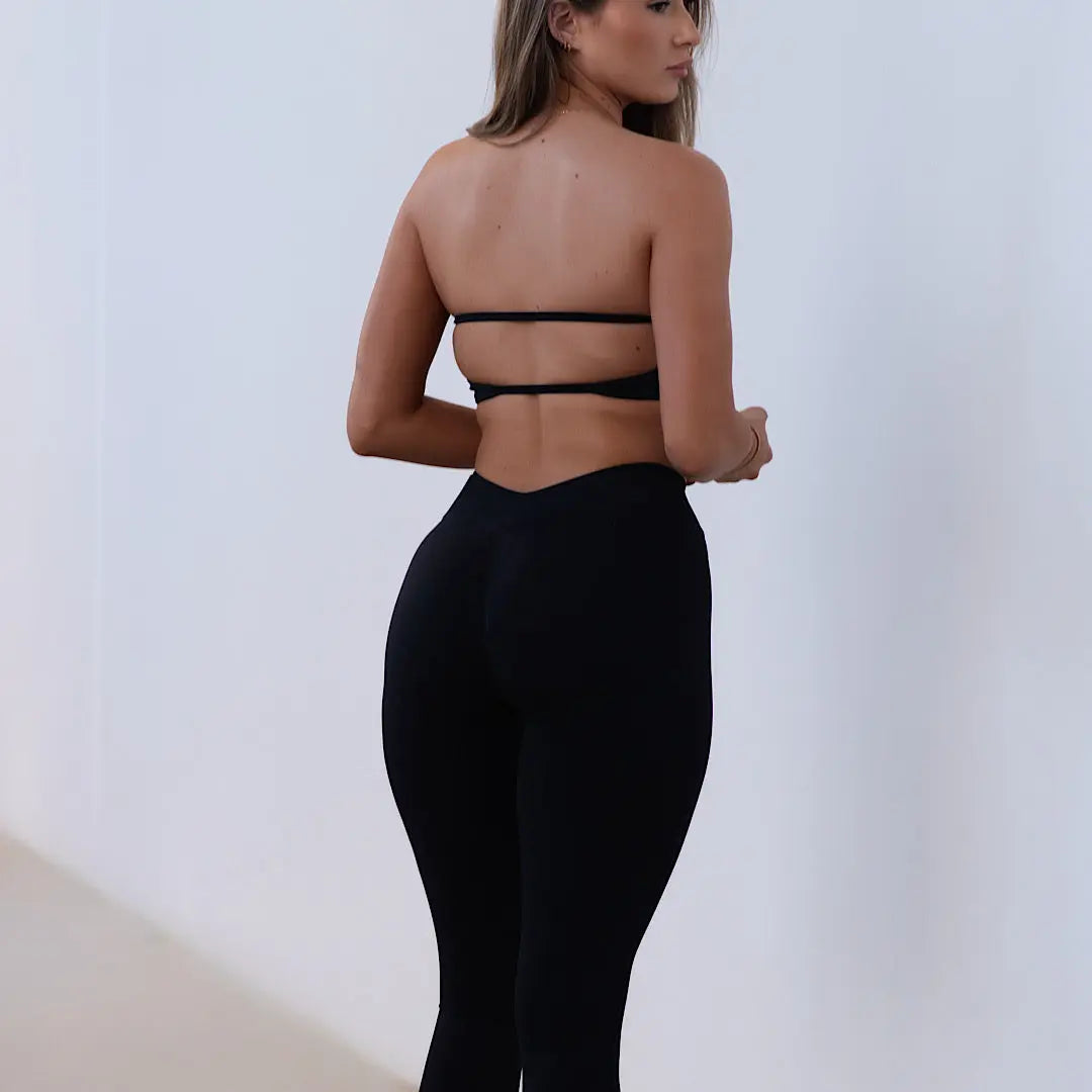 V Back Kaia Leggings - Black AROHA.