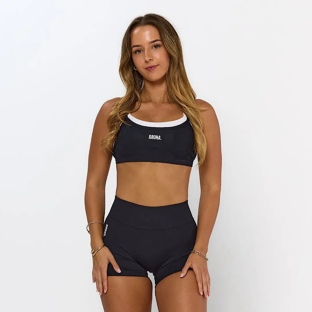 V Back Sierra Shorts - Black