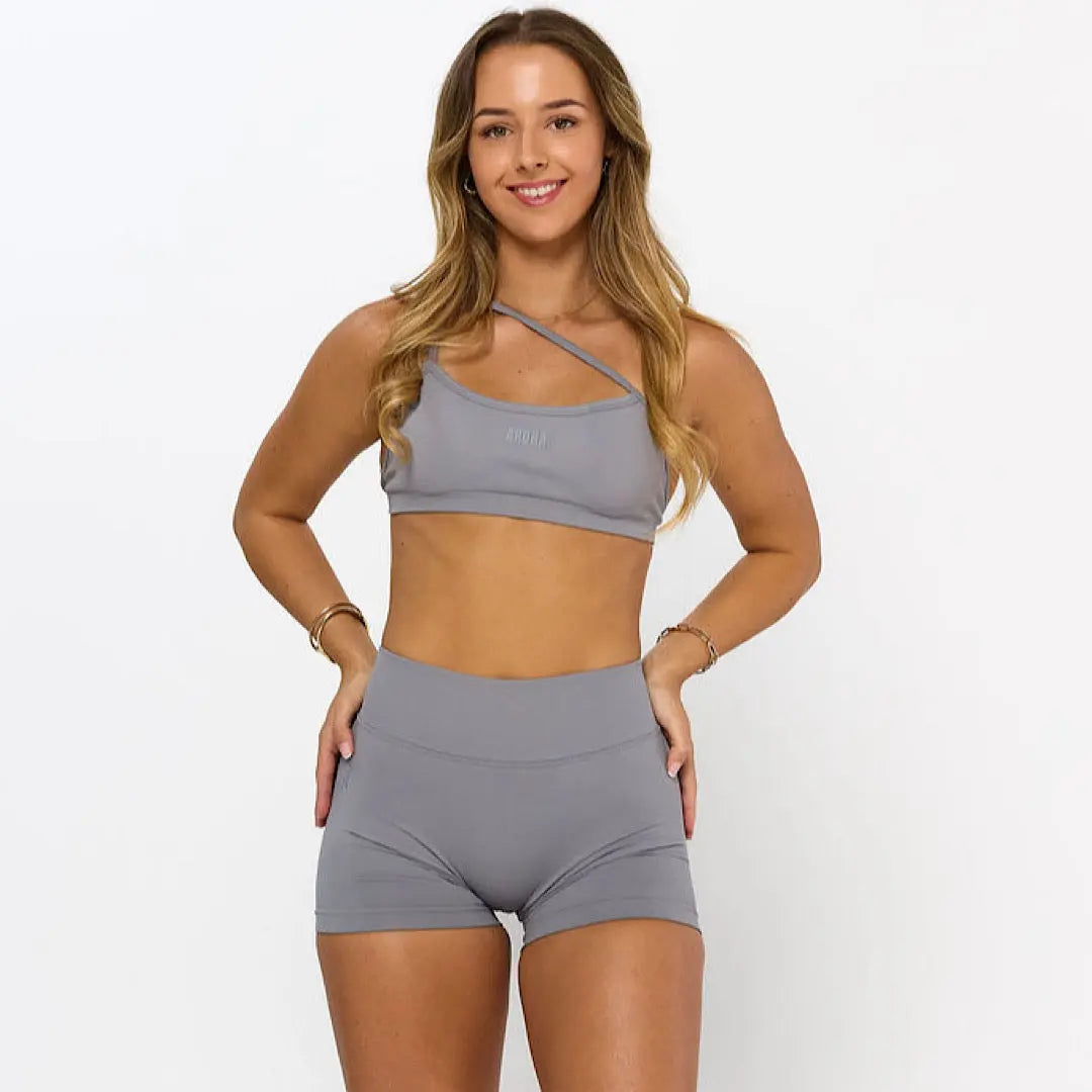 Sierra Crop - Smoke Grey