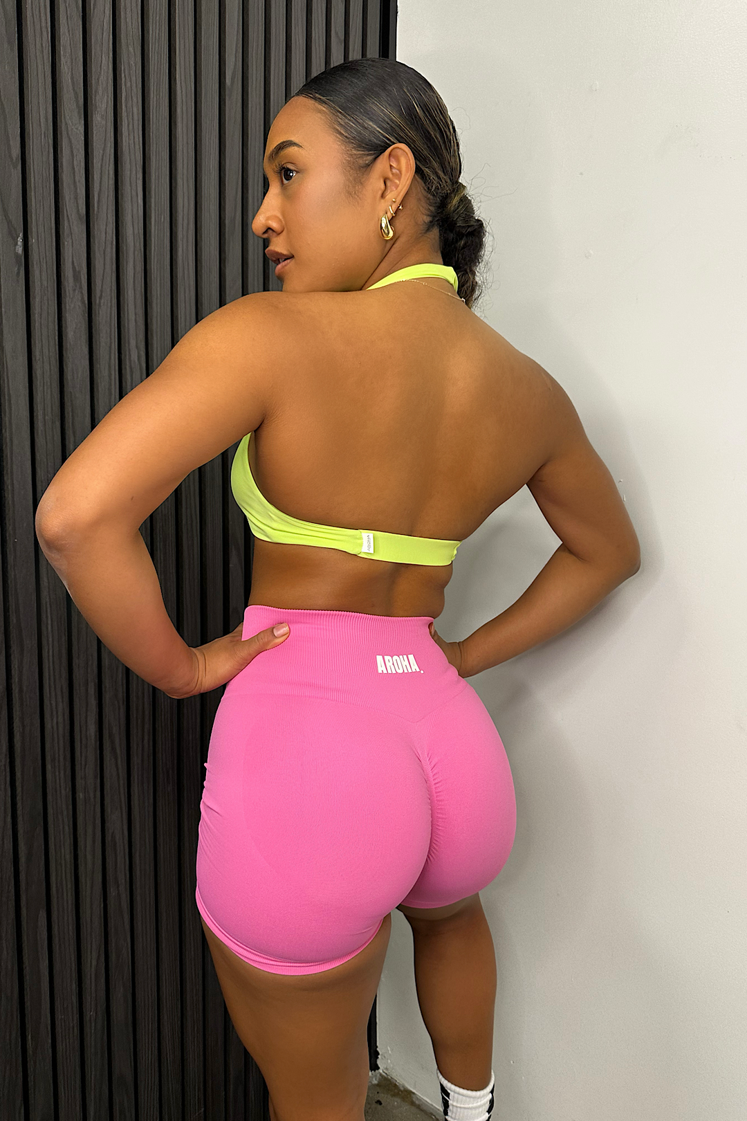 Lya Ultimate Seamless Scrunch